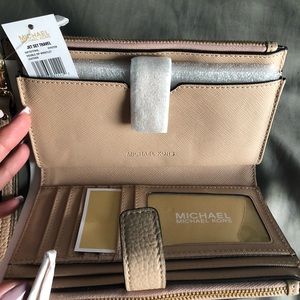 Michael Kors Wristlet
